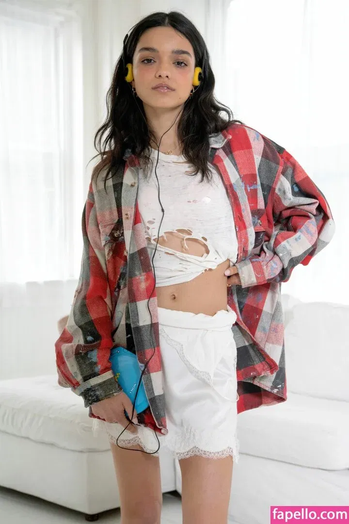 Rachel Zegler Onlyfans Photo Gallery 