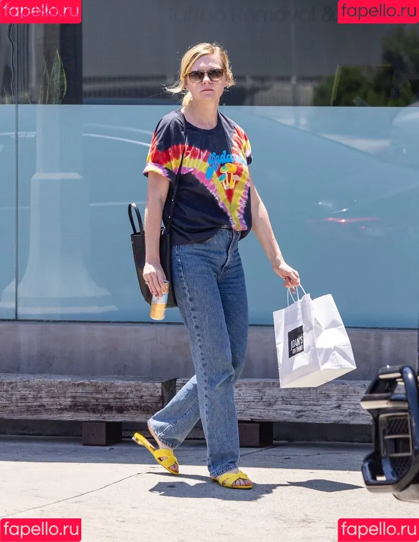 Kirsten Dunst Onlyfans Photo Gallery 