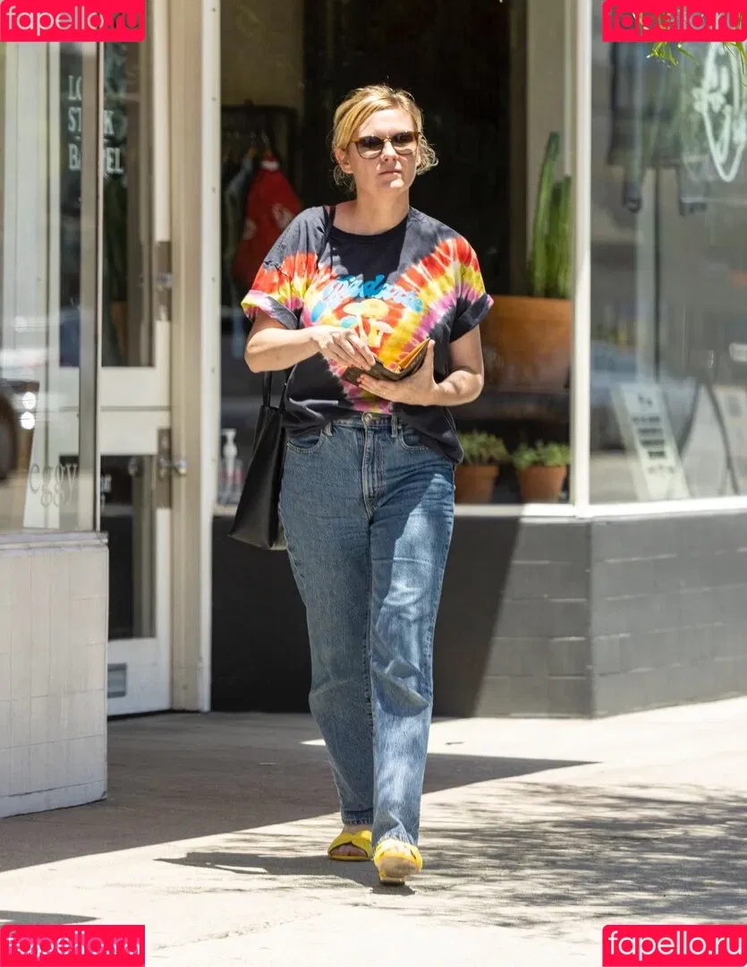 Kirsten Dunst Onlyfans Photo Gallery 