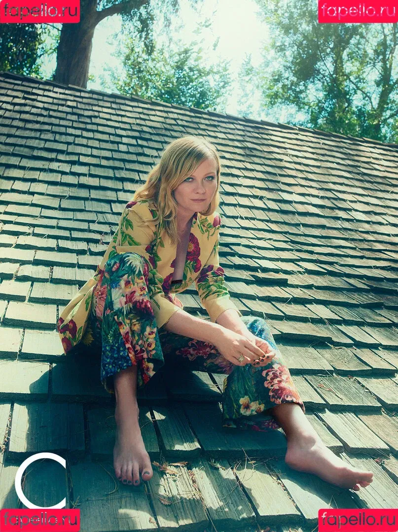 Kirsten Dunst Onlyfans Photo Gallery 