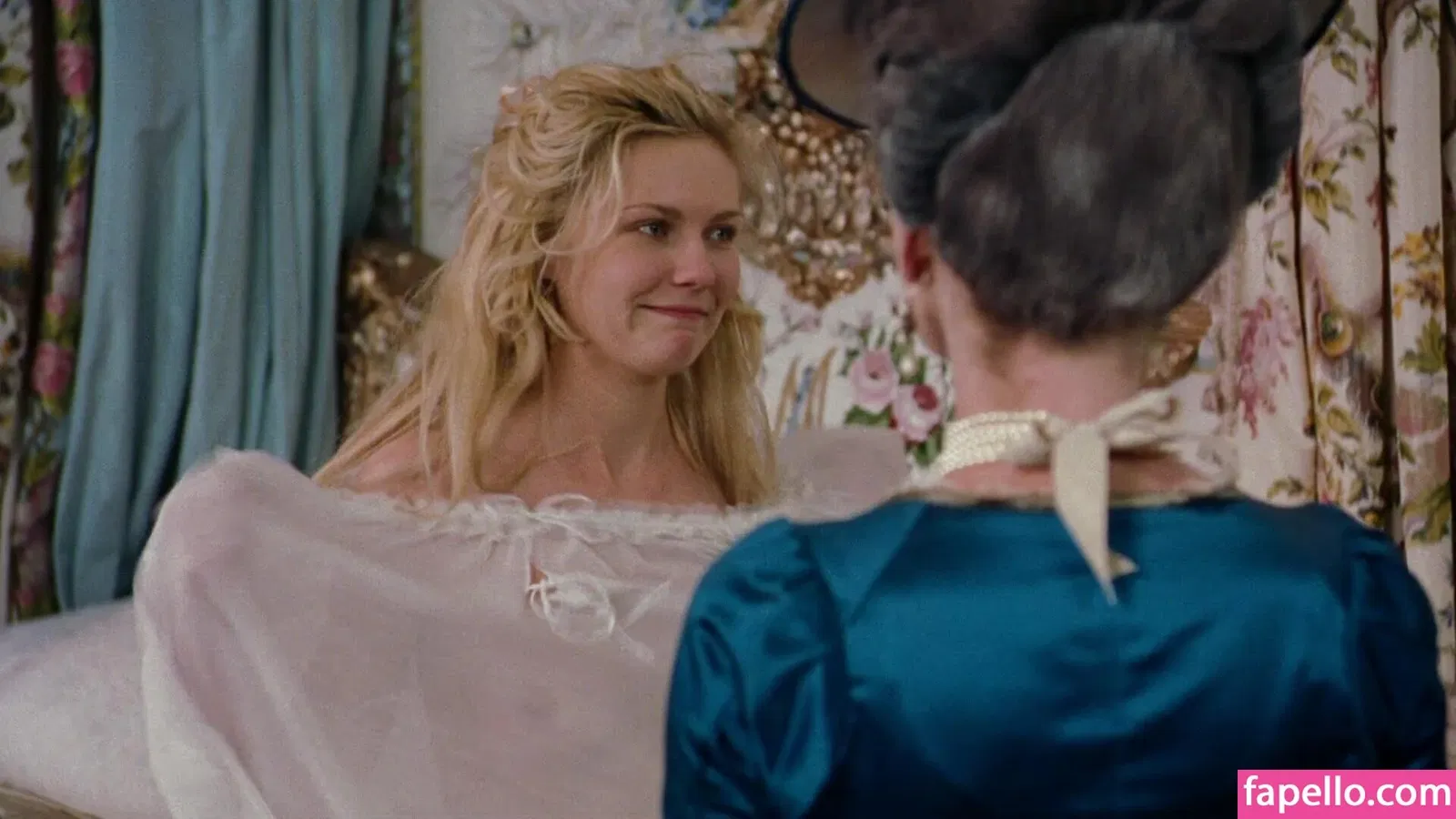 Kirsten Dunst Onlyfans Photo Gallery 