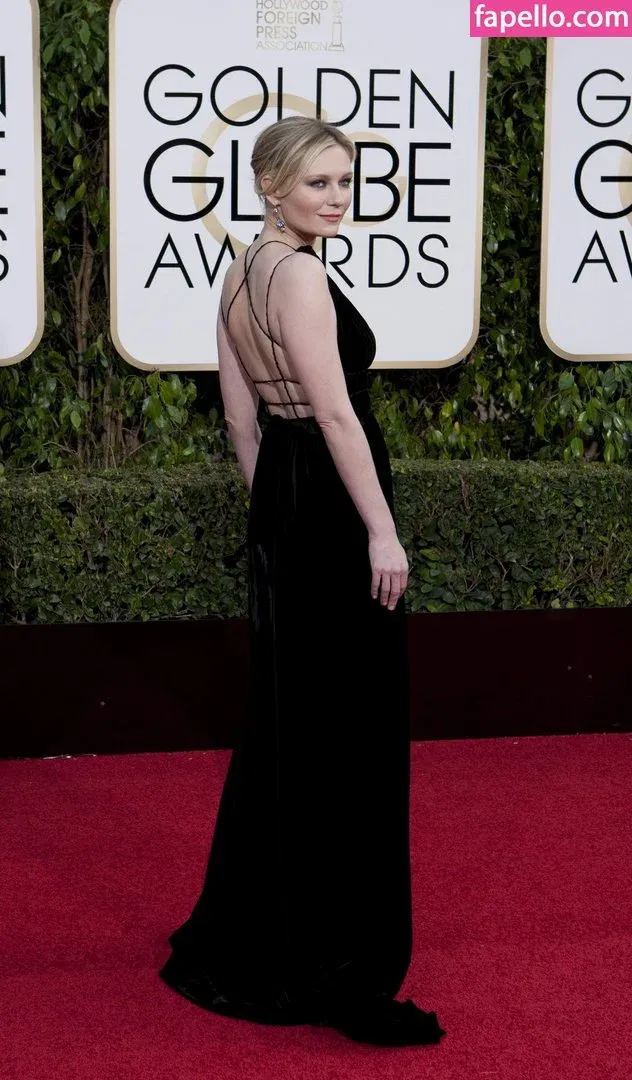 Kirsten Dunst Onlyfans Photo Gallery 