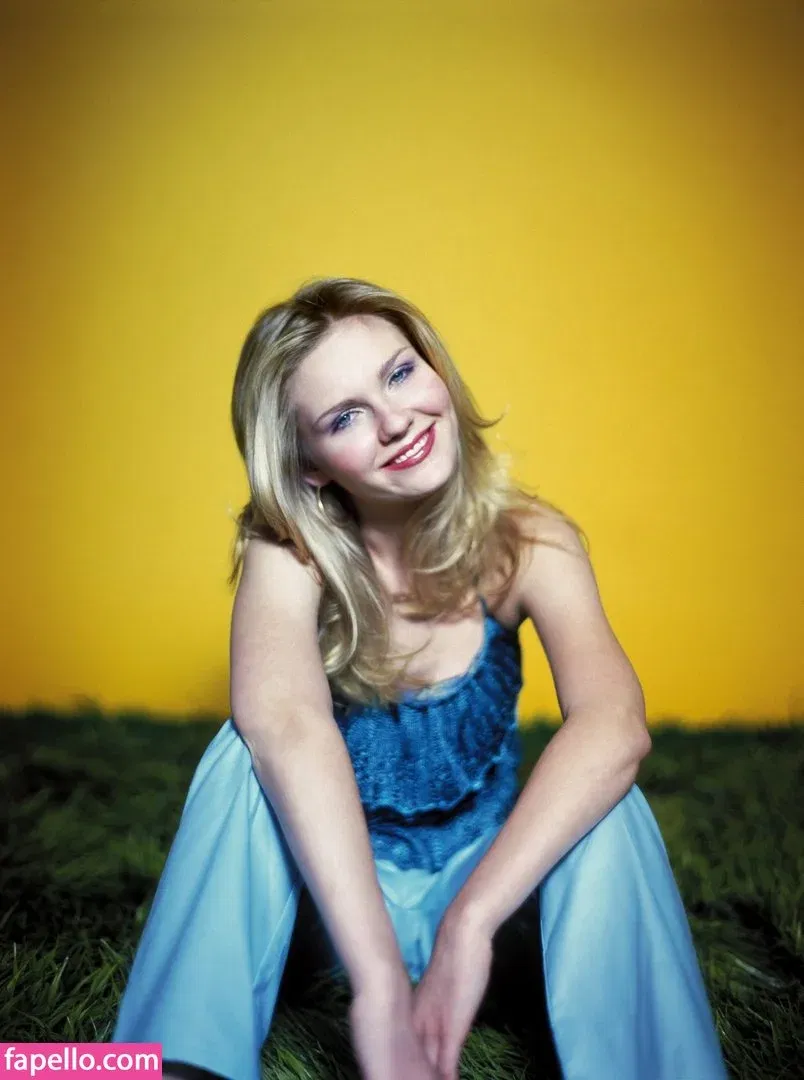 Kirsten Dunst Onlyfans Photo Gallery 