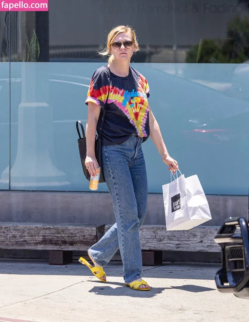 Kirsten Dunst Onlyfans Photo Gallery 