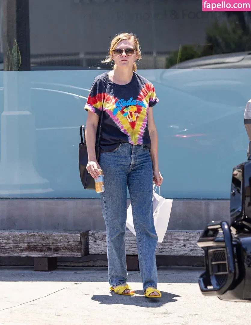 Kirsten Dunst Onlyfans Photo Gallery 