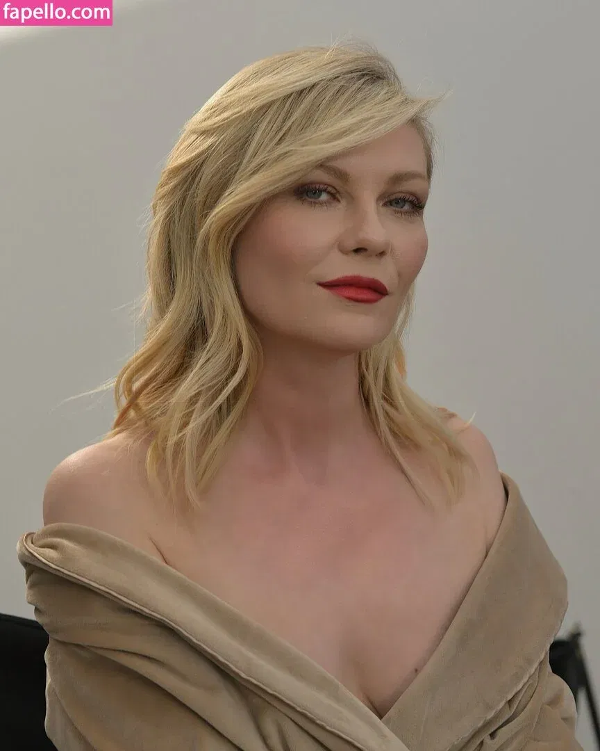 Kirsten Dunst Onlyfans Photo Gallery 