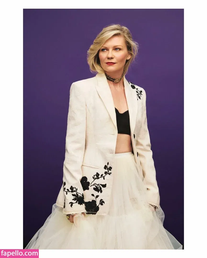 Kirsten Dunst Onlyfans Photo Gallery 