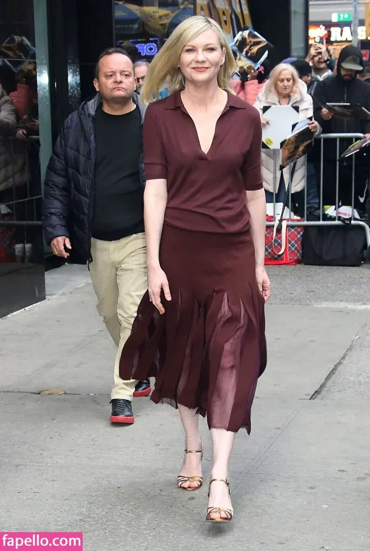 Kirsten Dunst Onlyfans Photo Gallery 