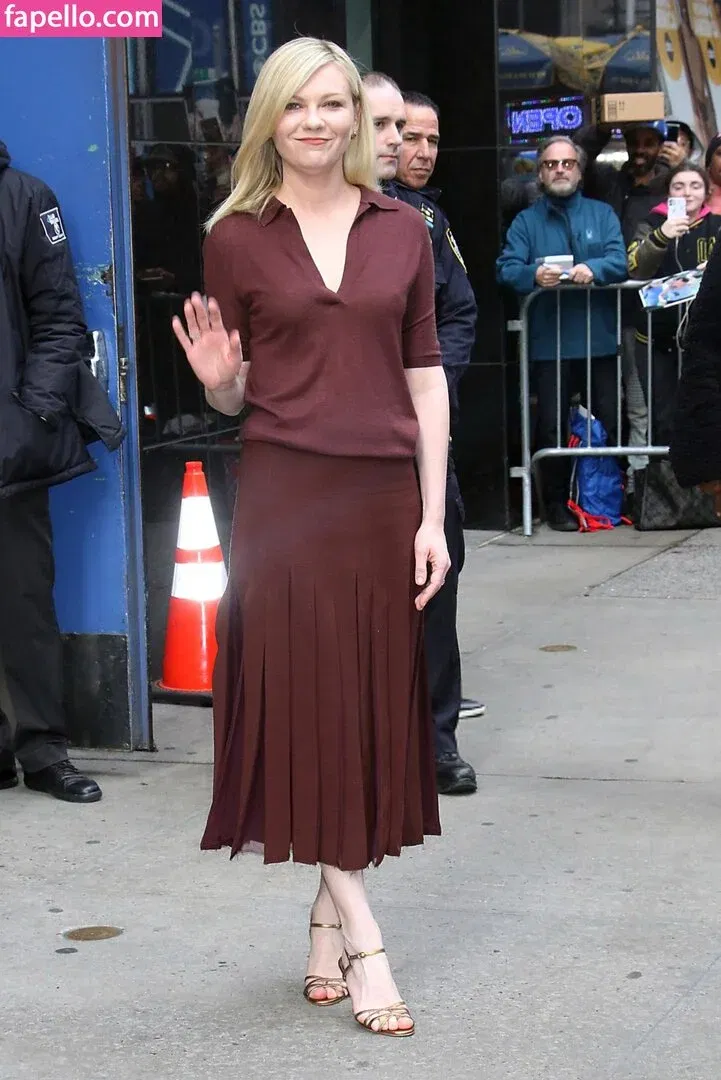 Kirsten Dunst Onlyfans Photo Gallery 