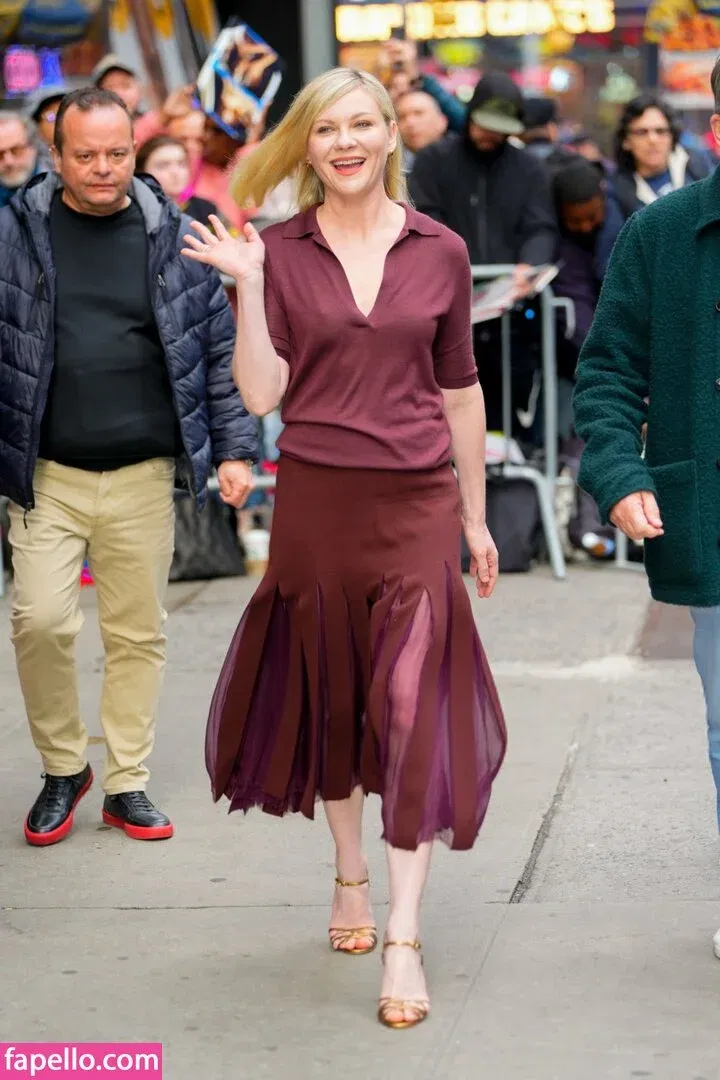 Kirsten Dunst Onlyfans Photo Gallery 