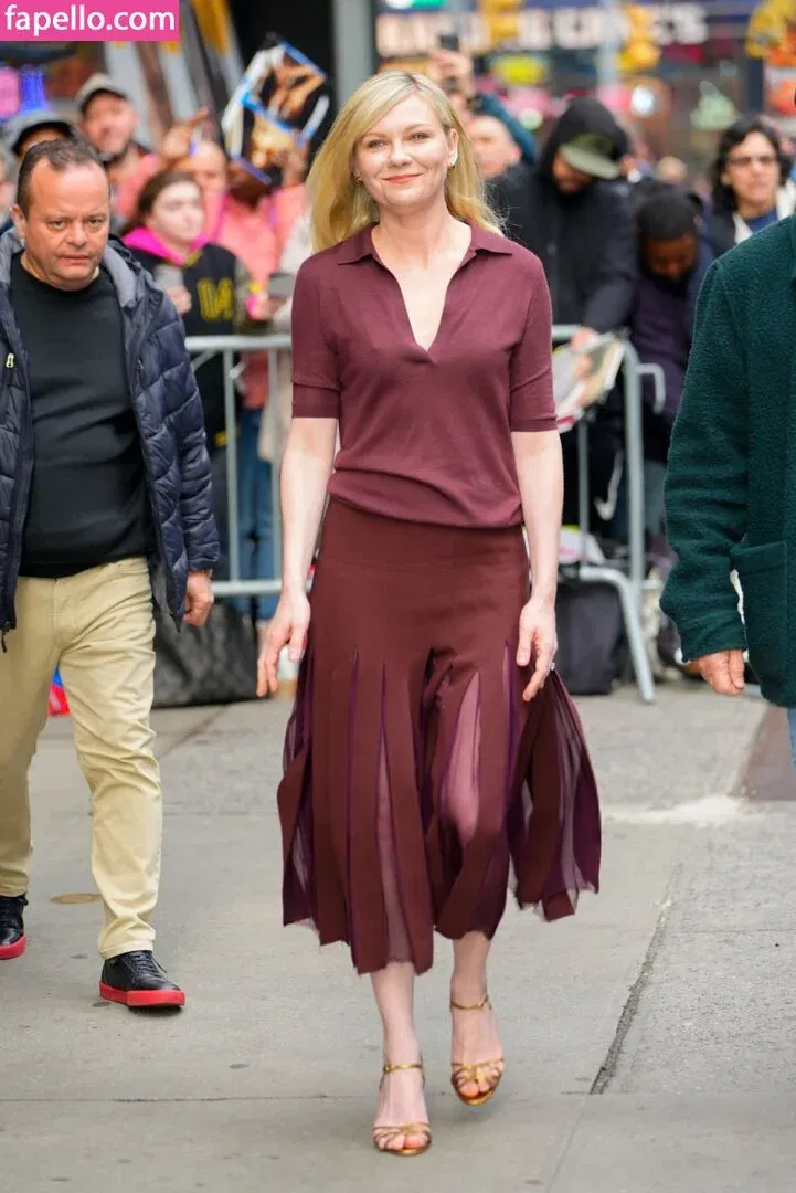 Kirsten Dunst Onlyfans Photo Gallery 