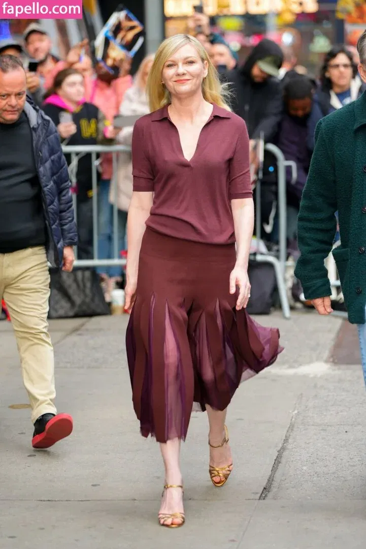 Kirsten Dunst Onlyfans Photo Gallery 