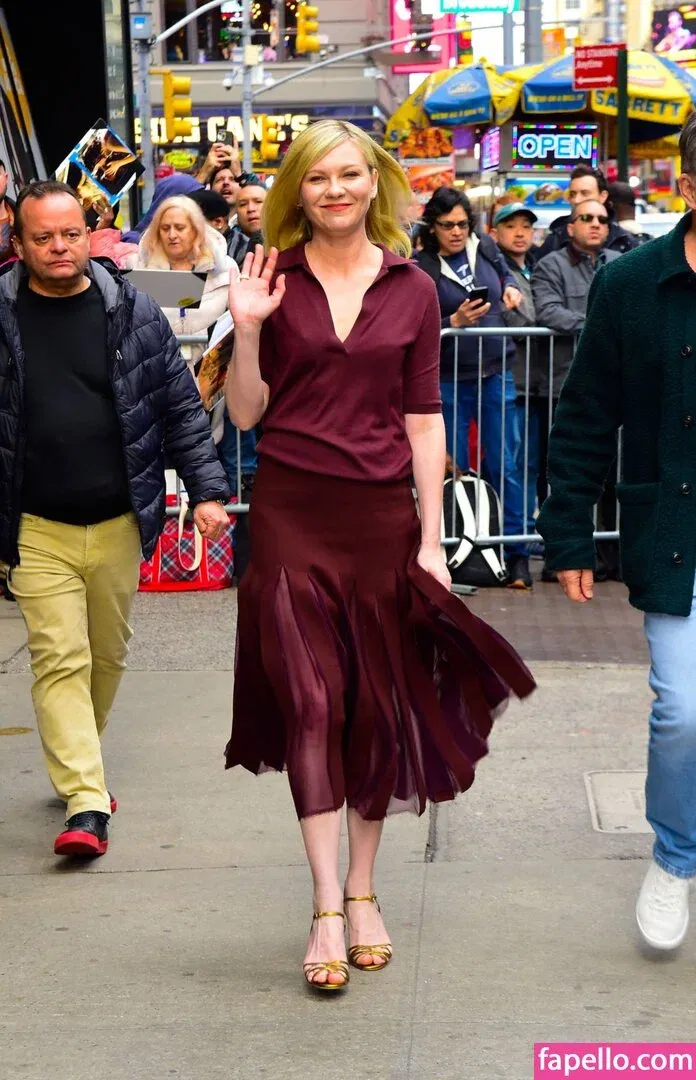 Kirsten Dunst Onlyfans Photo Gallery 