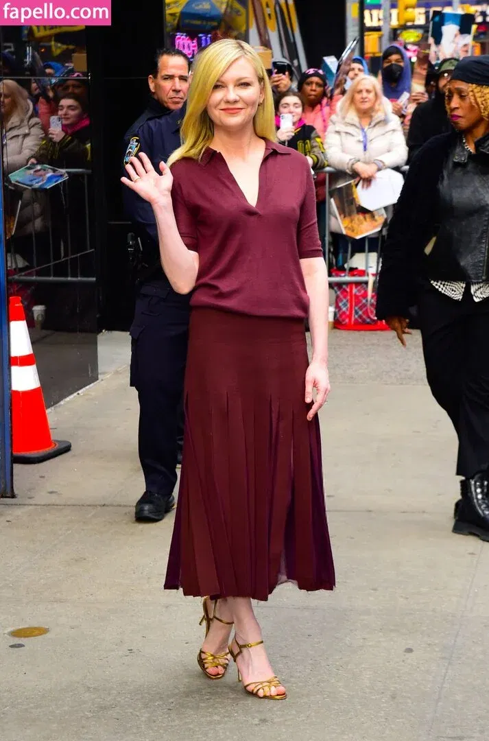 Kirsten Dunst Onlyfans Photo Gallery 