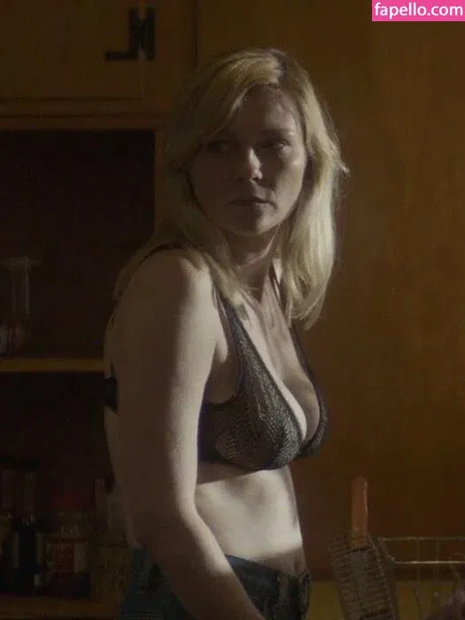 Kirsten Dunst Onlyfans Photo Gallery 