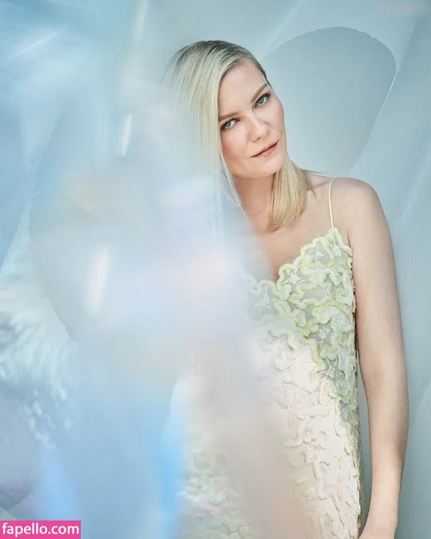 Kirsten Dunst Onlyfans Photo Gallery 