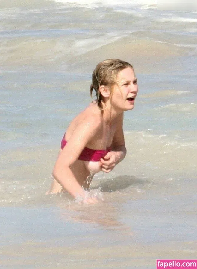 Kirsten Dunst Onlyfans Photo Gallery 