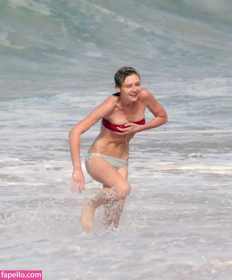 Kirsten Dunst Onlyfans Photo Gallery 