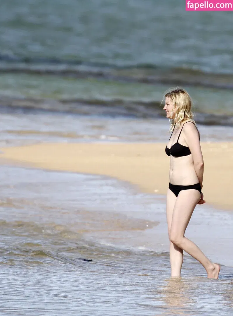 Kirsten Dunst Onlyfans Photo Gallery 