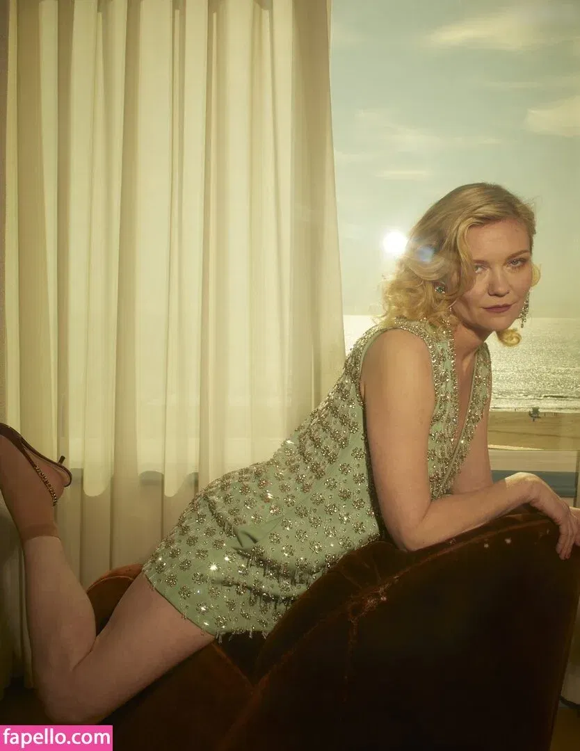 Kirsten Dunst Onlyfans Photo Gallery 