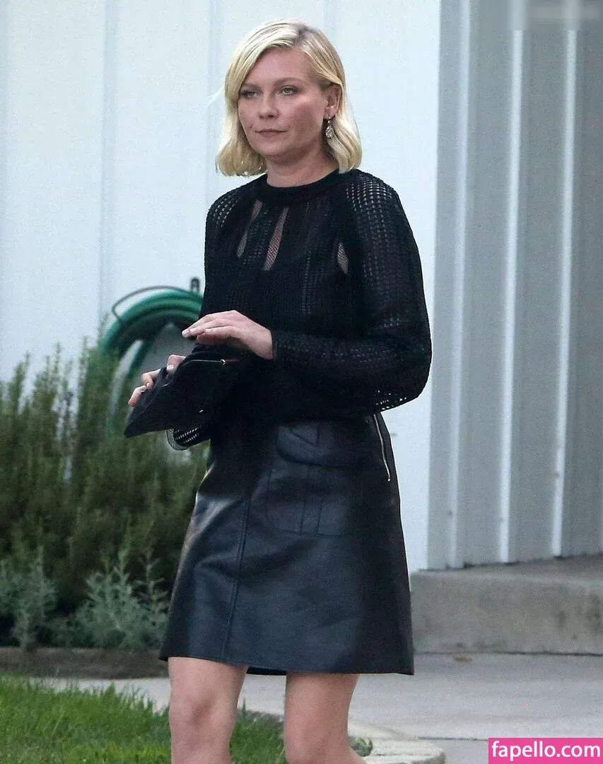 Kirsten Dunst Onlyfans Photo Gallery 