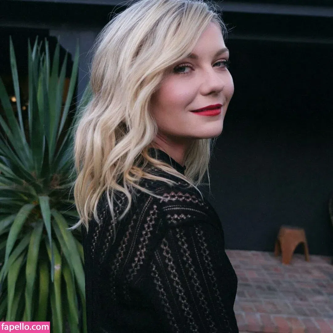Kirsten Dunst Onlyfans Photo Gallery 