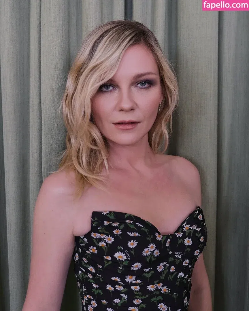 Kirsten Dunst Onlyfans Photo Gallery 