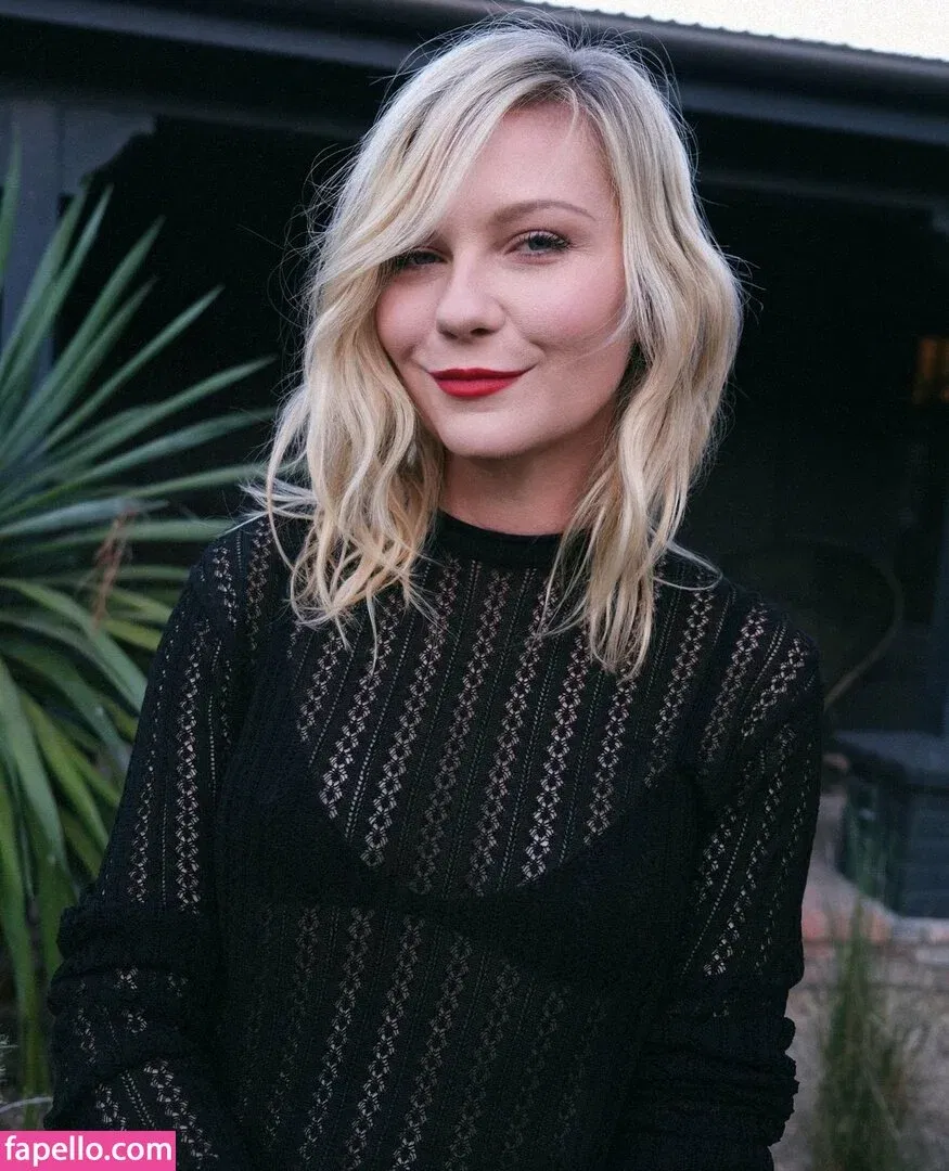 Kirsten Dunst Onlyfans Photo Gallery 