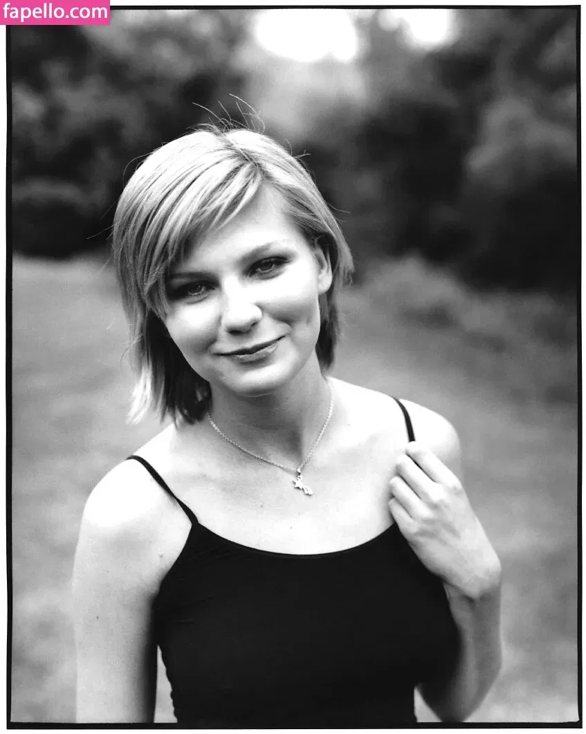 Kirsten Dunst Onlyfans Photo Gallery 