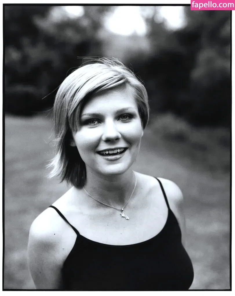 Kirsten Dunst Onlyfans Photo Gallery 