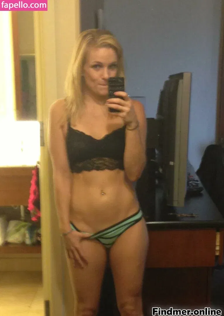 Kirsten Dunst Onlyfans Photo Gallery 