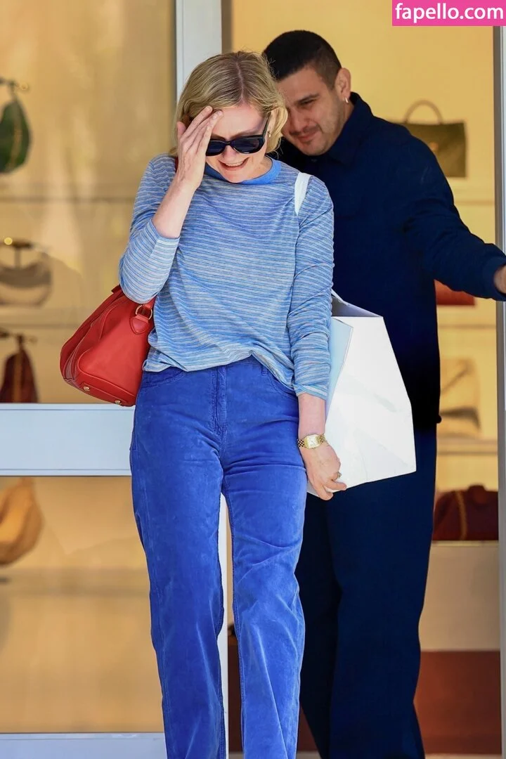 Kirsten Dunst Onlyfans Photo Gallery 