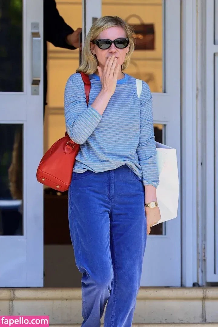 Kirsten Dunst Onlyfans Photo Gallery 