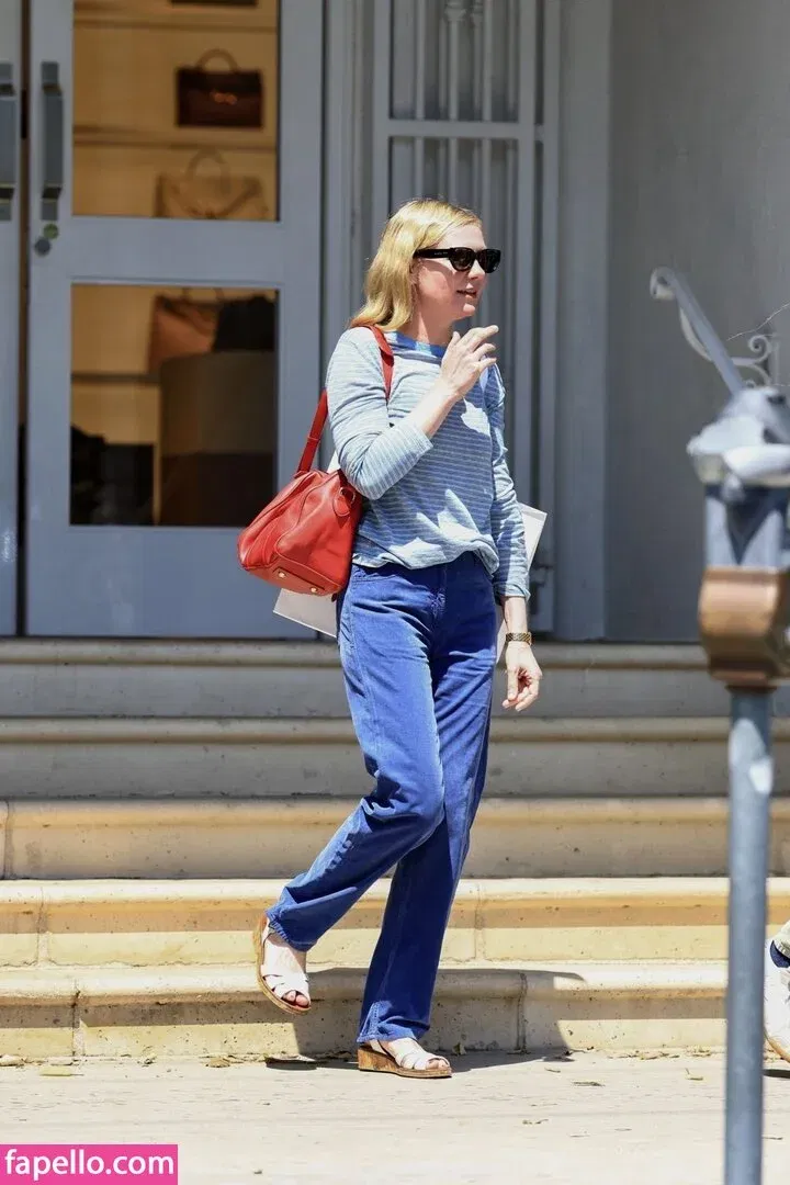 Kirsten Dunst Onlyfans Photo Gallery 