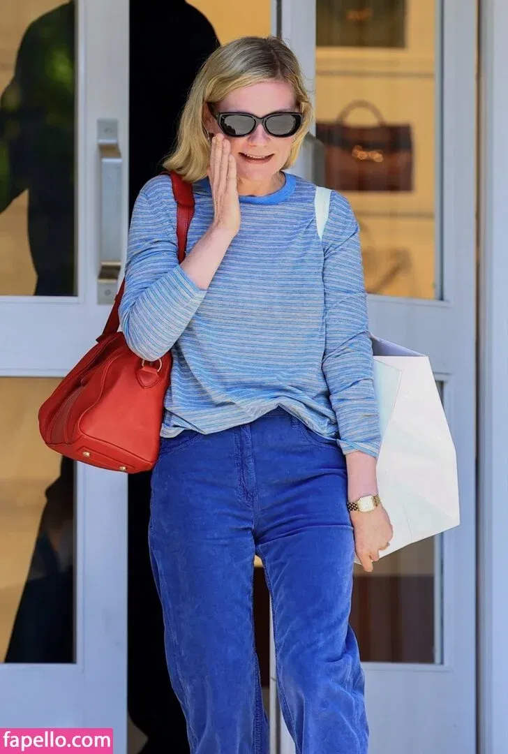Kirsten Dunst Onlyfans Photo Gallery 