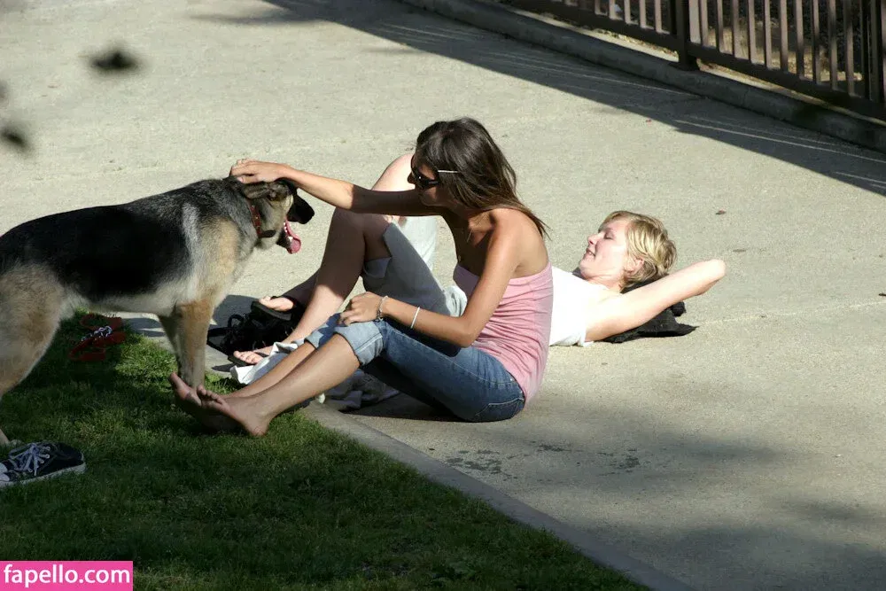 Kirsten Dunst Onlyfans Photo Gallery 