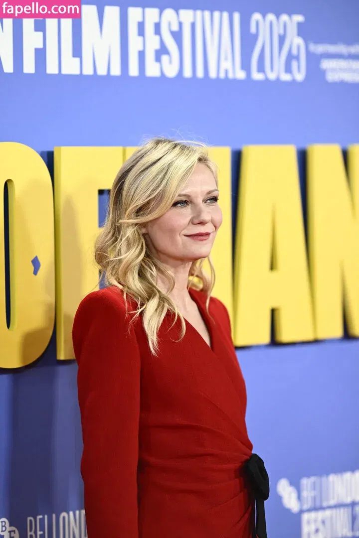 Kirsten Dunst Onlyfans Photo Gallery 