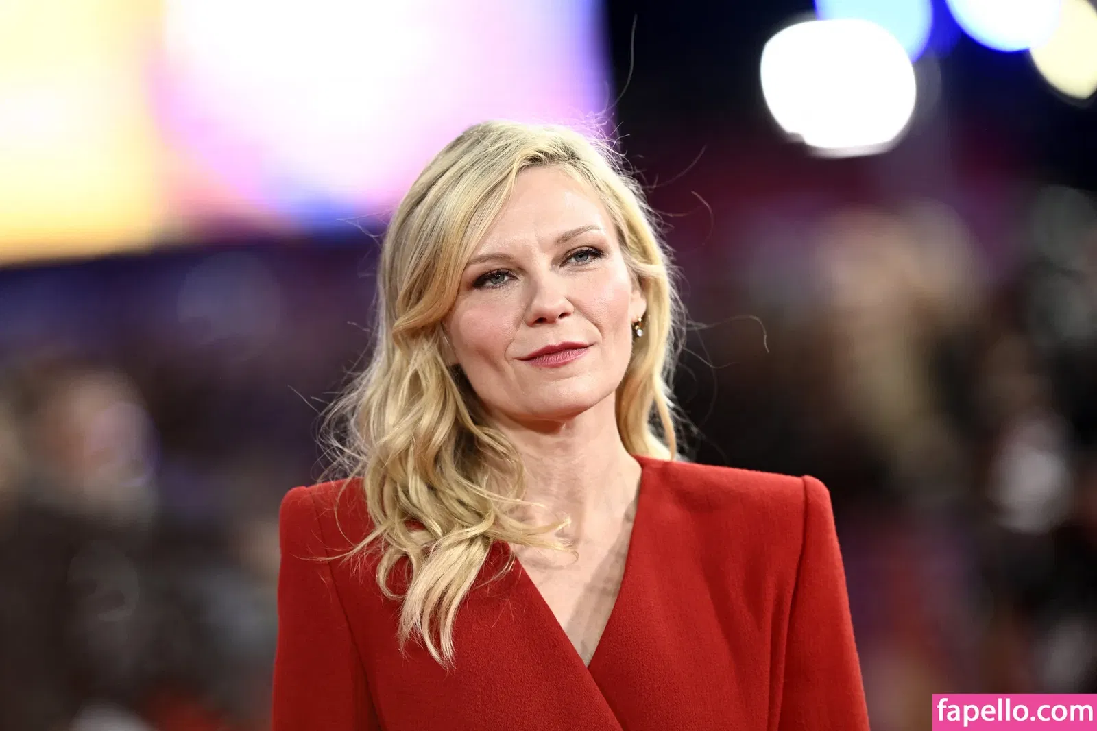 Kirsten Dunst Onlyfans Photo Gallery 