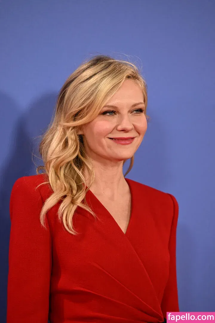 Kirsten Dunst Onlyfans Photo Gallery 