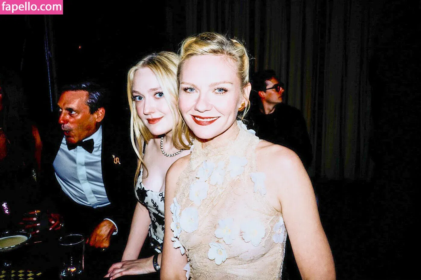 Kirsten Dunst Onlyfans Photo Gallery 