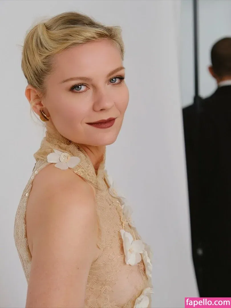 Kirsten Dunst Onlyfans Photo Gallery 