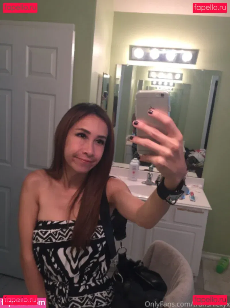 Transnickyx Onlyfans Photo Gallery 