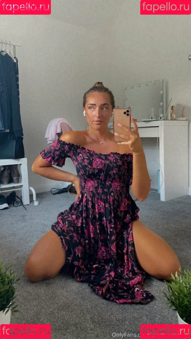 CutePowerLegs Onlyfans Photo Gallery 