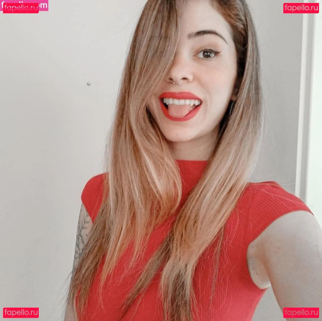 Yağmur Şimşek Onlyfans Photo Gallery 