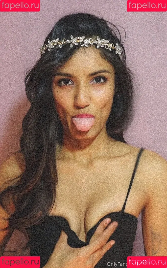 Viva Athena Onlyfans Photo Gallery 