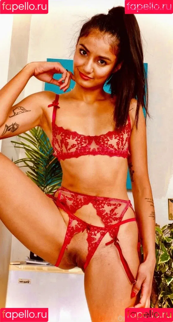Viva Athena Onlyfans Photo Gallery 