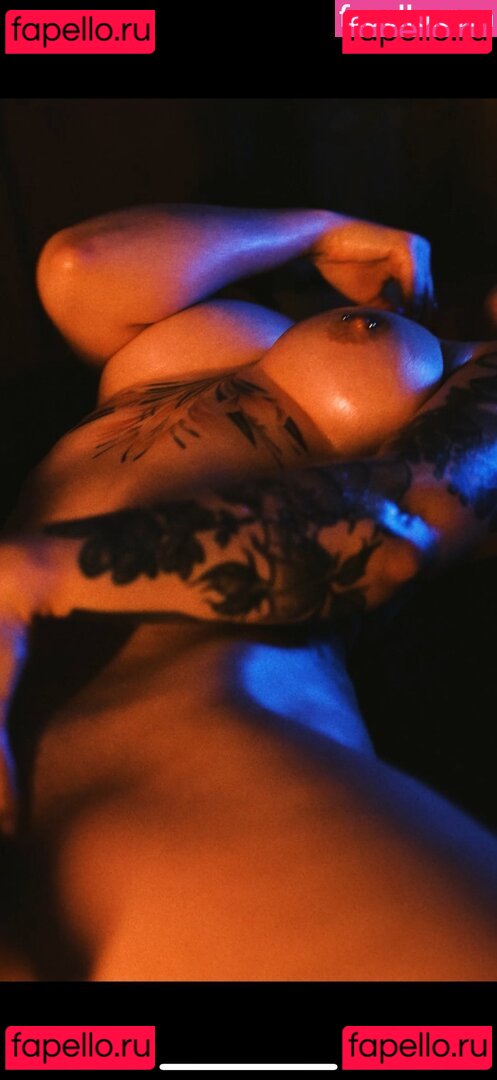 roskosh / roskosh_official Onlyfans Photo Gallery 