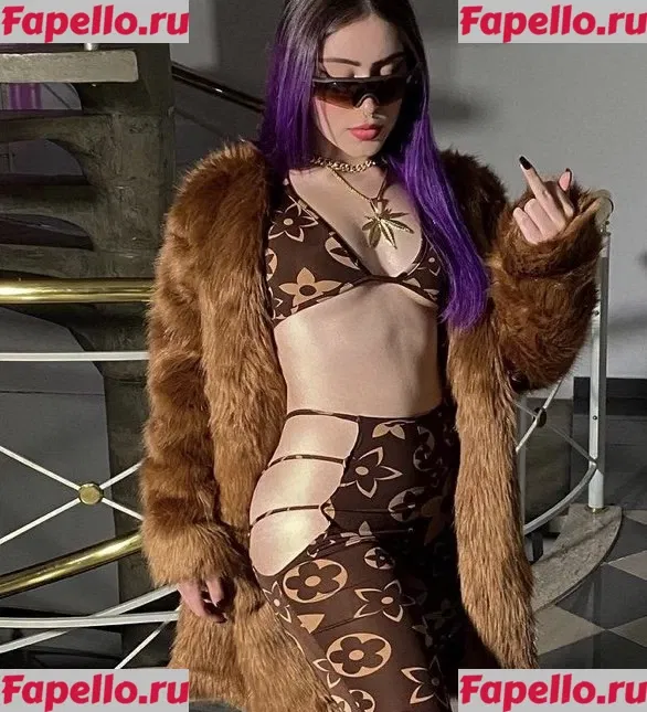 Ana Julia Mendes Onlyfans Photo Gallery 