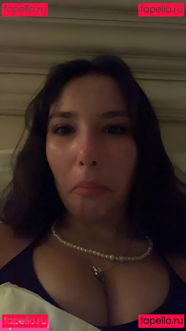 Pea Asmr / asmr_peaches_one / peasandpies Onlyfans Photo Gallery 