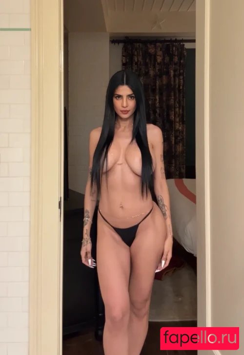 Priyanka Chopra / priyankachopra Onlyfans Photo Gallery 